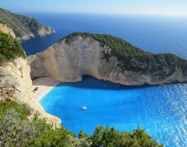 VENDEE 85 - Officine de quartier Ville de bord de mer et bon environnement commercial et médical
